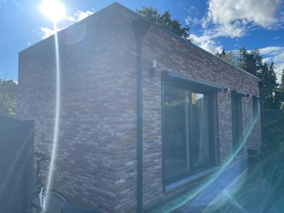 Prachtig Guesthouse Met Gratis Parkeren Маасмехелен Экстерьер фото